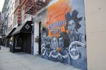 jeanmichel-basquiat-denise-olivervelez-ellen-stewart-amiri-baraka-y-miguel-pinero-mural-de-la-...jpg